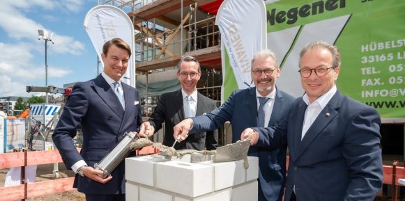 VIVAWEST legt Grundstein für 104 Wohnungen in Neuss