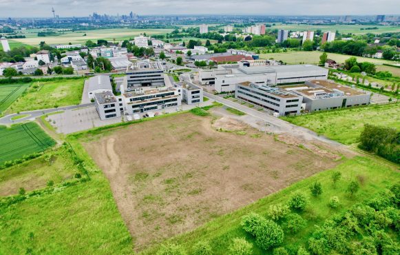 MH vermittelt 10.000 m² großes Grundstück in Steinbach/Ts. sowie einen Neubau mit 4.500 m² Lagerflächen und 2.500 m² Büroflächen