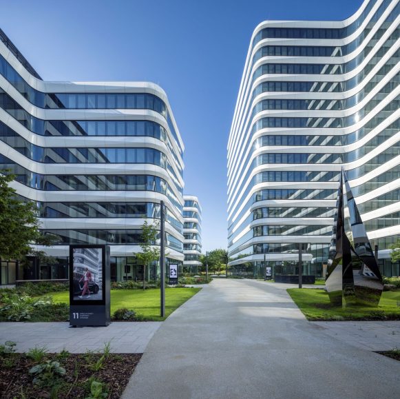 Internationaler Caterer mietet 4.100 m² im EUROPA-CENTER | FLOW in Frankfurt