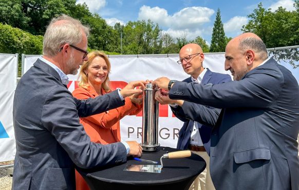 ehret+klein und BayernHeim feiern weitere Grundsteinlegung in Landsberg
