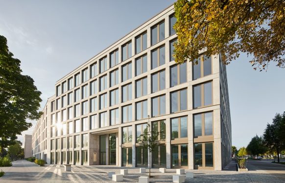 Berlin: mkk – meine krankenkasse mietet 7.000 m² von LUWIN Real Estate im „PALLEE96“ in Prenzlauer Berg
