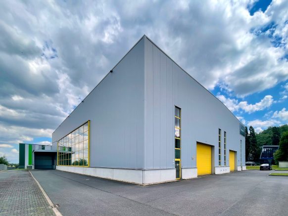 Savills: Aconlog vermietet über 2.000 Quadratmeter Hallenfläche in Alsdorf bei Aachen