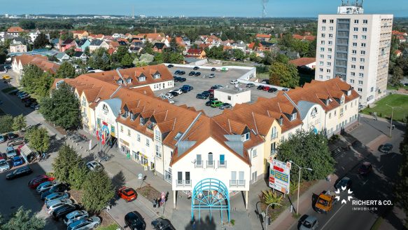 Redeveloper Reak kauft über Richert & Co. Immobilien Nahversorgungszentrum in Bad Dürrenberg