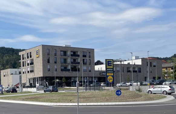 Savills Investment Management erwirbt Projektentwicklung mit Wohnen und Lebensmitteleinzelhandel bei Karlsruhe