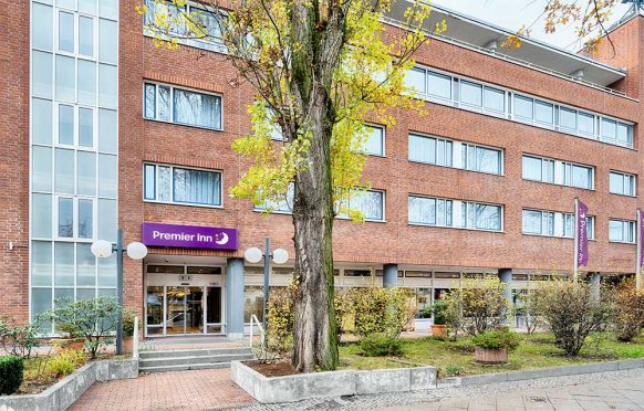 Premier Inn feiert 60. Hotel-Eröffnung in Rosenheim und setzt Wachstumskurs in Berlin &amp; Köln fort