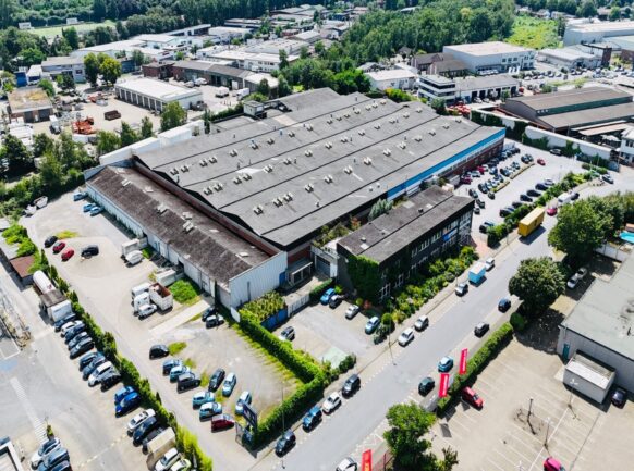 RUHR REAL vermittelt 25.900 m² großes Grundstück in Duisburg