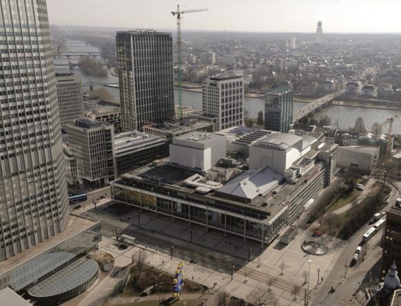 Zukunft der Städtischen Bühnen Frankfurt