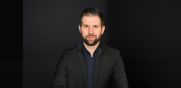 BLACKLAKE Management Partner gründet neue Tochtergesellschaft und holt Dr. Alexander Hellmuth als Geschäftsführer und Partner zu BLACKLAKE digital